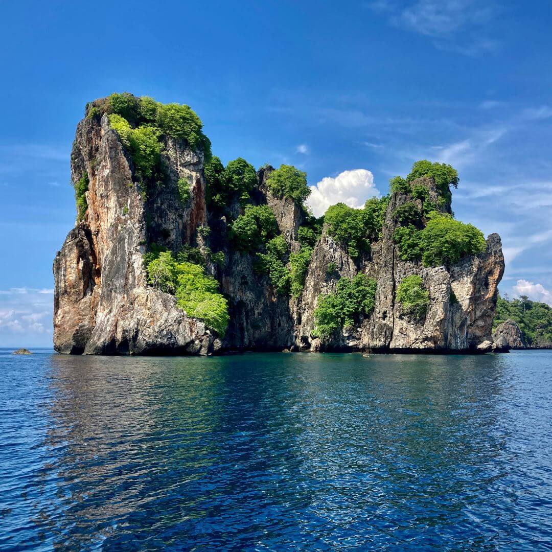 Dive Day to Phi Phi by Big Boat