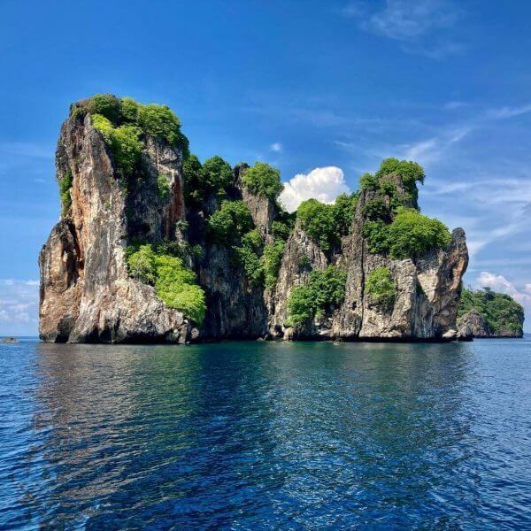 Phi Phi Islands scuba dive trip